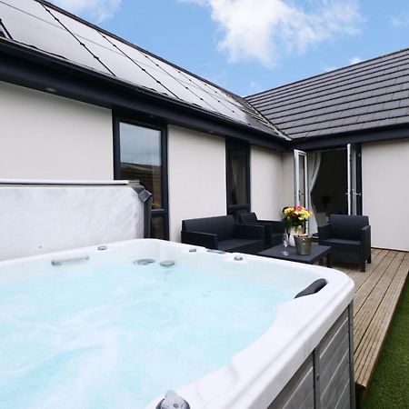 Hoxne Cottages - Sunflower Cottage With Private Hot Tub Йорк Экстерьер фото